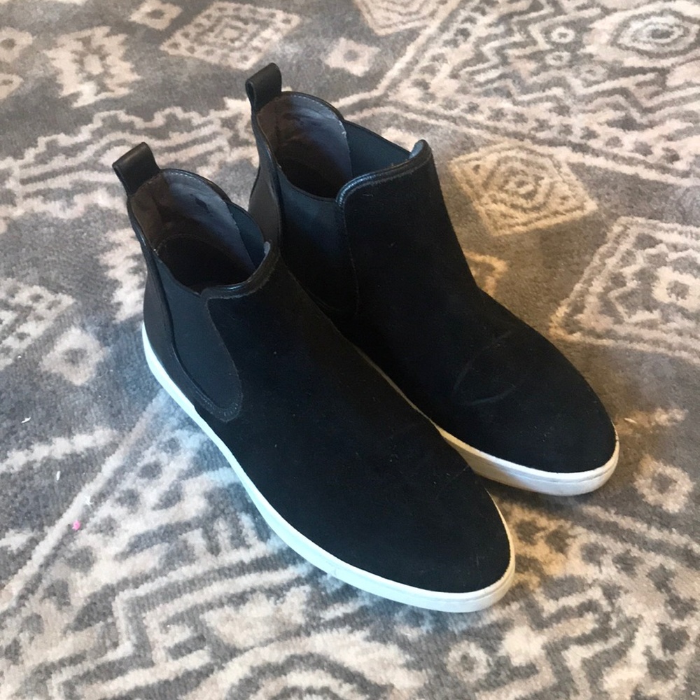 Le Saunda Black High Top Sneakers